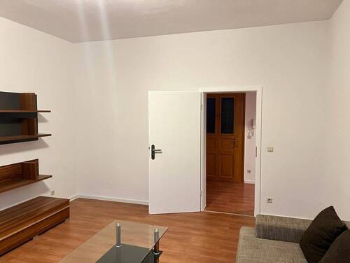 Wohnzimmer - 2 Zimmer Etagenwohnung in Leipzig