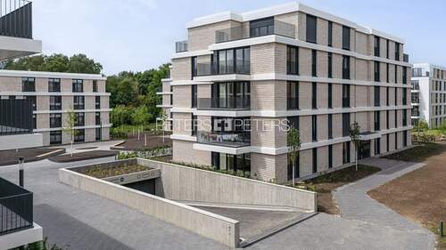 Zufahrt zur Tiefgarage - 