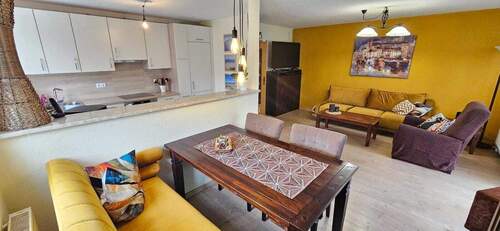 Wohnzimmer 2 - Etagenwohnung in Burglengenfeld