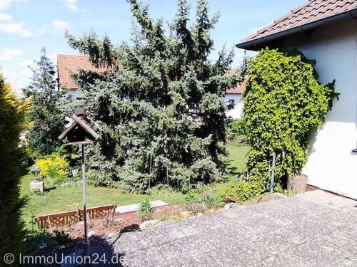 Bild 2 - 5 Zimmer Einfamilienhaus zum Kaufen in Langenzenn