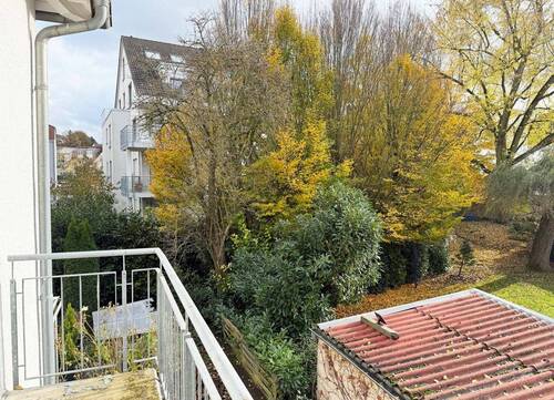 mit schöner Aussicht - 2 Zimmer Etagenwohnung in Bad Vilbel