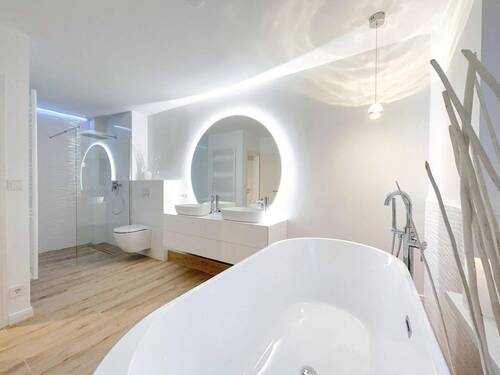 ... und großer Dusche - 