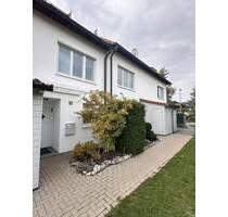 Naturnah & modern! Reihenmittelhaus mit Kfz-Stellplatz - Ammerbuch-Entringen