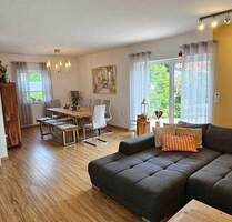 Wunderschönes Einfamilienhaus mit tollem Außenbereich und über 250 qm Wohnfläche - Ebermannsdorf