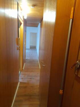 01_vorderer Flur.jpg - 4 Zimmer Etagenwohnung in Berlin