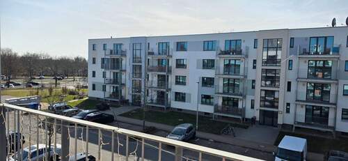 Blick vom Balkon - Etagenwohnung mit 118,10 m&sup2; in Schweinfurt zur Miete
