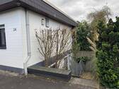 Außenansicht / Zugang UG - 6 Zimmer Bungalow in Köln