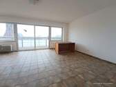 Wohnzimmer - 2 Zimmer Etagenwohnung in Krefeld
