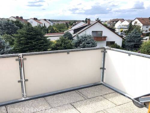 Bild 2 - 1 Zimmer Etagenwohnung zur Miete in Schwanstetten