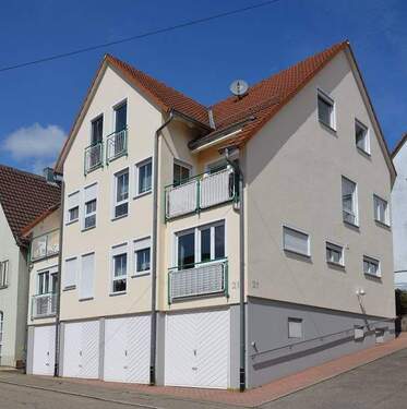 Gebäudeansicht - 3 Zimmer Etagenwohnung zum Kaufen in Nordheim
