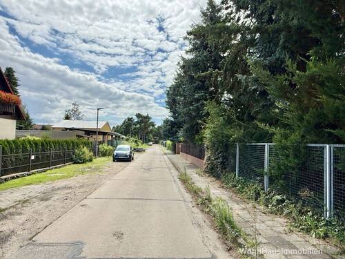 In einer Anliegerstraße gelegen - 