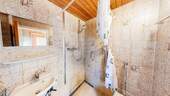 Duschbad im Untergeschoss - 