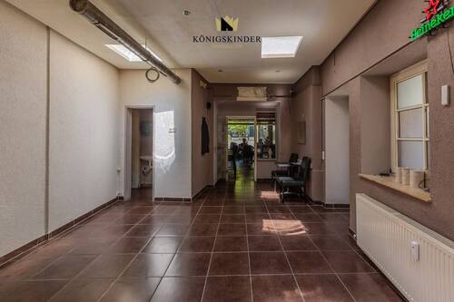 ...im Nebenraum! - 