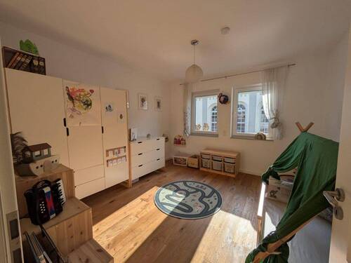 Kinderzimmer - 4 Zimmer Etagenwohnung zum Kaufen in Friedrichsdorf