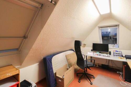 ausgebaute Dachspitze - Doppelhaushälfte mit 100,30 m&sup2; in Hannover zum Kaufen