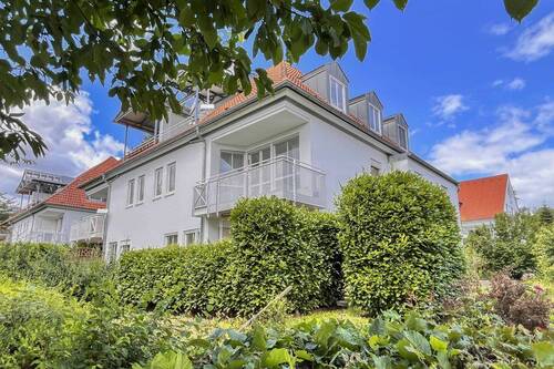 Außenansicht Balkon - 3 Zimmer Etagenwohnung zum Kaufen in Halle (Saale)