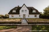 Außenansicht - Sylt-Investment in fünf vermietete Einheiten - zentral, hochwertig, nachhaltig