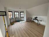 Wohnzimmer Ansicht 1 - 3 Zimmer Etagenwohnung zur Miete in Fürstenfeldbruck