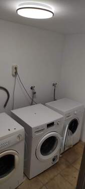 IMG-7d32e3423735a47ef5a429dd5d526228-V.jpg - 