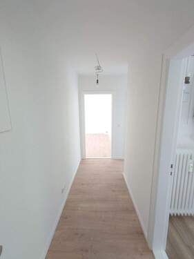 Wohnungsflur - 2 Zimmer Etagenwohnung zur Miete in Kiel