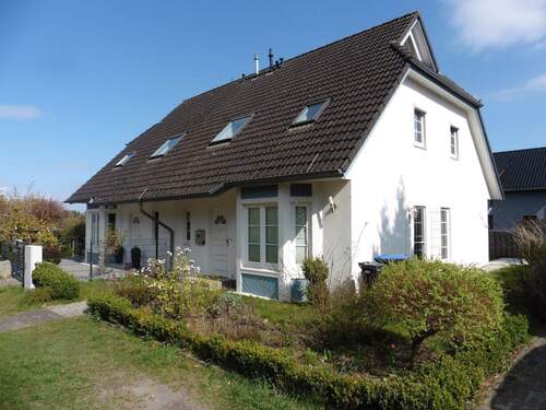 Ansicht - gepflegte 3,5-Zimmer-Doppelhaushälfte in ruhiger Ortsrandlage