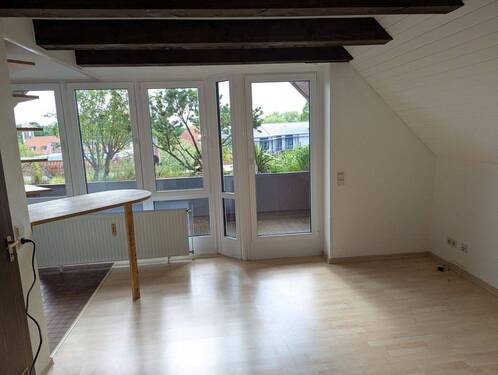 Wohnzimmer (1) - 2 Zimmer Etagenwohnung in Westerstede