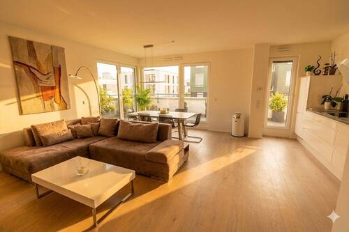Wohnzimmer 3 - 3 Zimmer Etagenwohnung in Köln