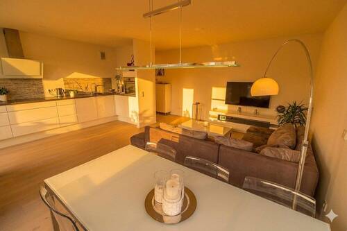 Wohnzimmer 4 - Etagenwohnung mit 93,20 m&sup2; in Köln zum Kaufen