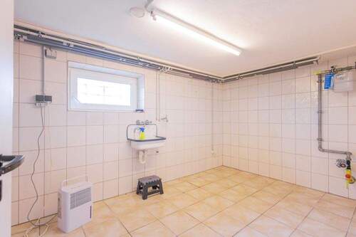 Hausanschlussraum Keller - 