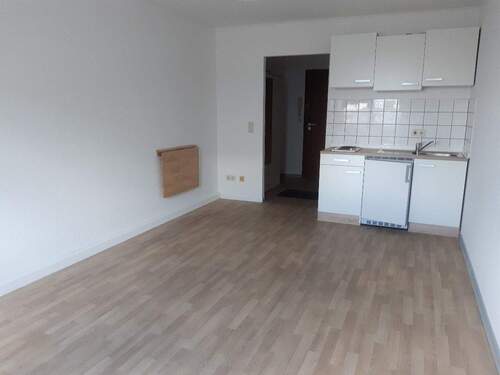 Bild 1 - MA-Almenhof: Kleines teilmöbliertes Appartement sucht neuen Mieter