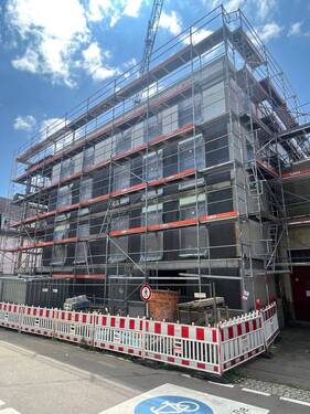Rückansicht.jpg - Rohbau fast fertig! NB-3 Zimmer-Wohnung mit Aufzug, altersgerecht, mit toller Aussicht in der neu entstehenden Stadtmitte von Eislingen