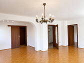 Wohnzimmer mit Essbereich - 