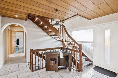 Eingangsbereich - 6 Zimmer Einfamilienhaus zum Kaufen in Battweiler