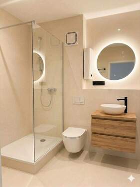 Badezimmer - NEU sanierte 2-Raum-Wohnung mit Einbauküche, Balkon, Aufzug - Wohnen im Grünen und zentrumsnah