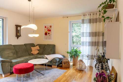 Wohnzimmer - 3 Zimmer Etagenwohnung zum Kaufen in Dresden