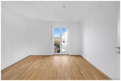 Schlafzimmer mit Blick in den ruhigen Innenhofe - 