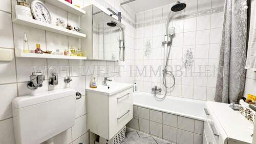 Badezimmer - Etagenwohnung mit 59,00 m&sup2; in Eching zum Kaufen