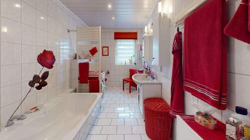 Badezimmer im Erdgeschoss - 