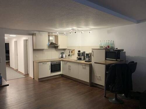 Küchenbereich mit Einbauküche - 3 Zimmer Etagenwohnung zur Miete in Ravensburg