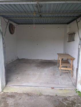 Garage - 