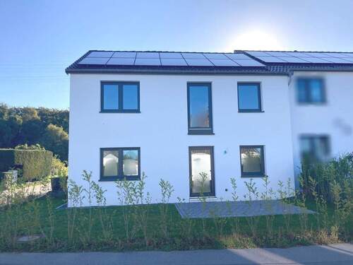 Reihenendhaus mit zwei Wohneinheiten - Kernsaniertes Reihenendhaus mit zwei separaten Wohneinheiten am Ellenberger Forst