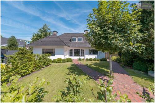 Ansicht und Vorgarten - 4 Zimmer Einfamilienhaus zum Kaufen in Horst