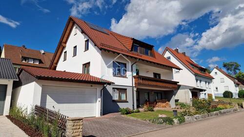 Ansicht Straße - 8 Zimmer Einfamilienhaus zum Kaufen in Bühlertann