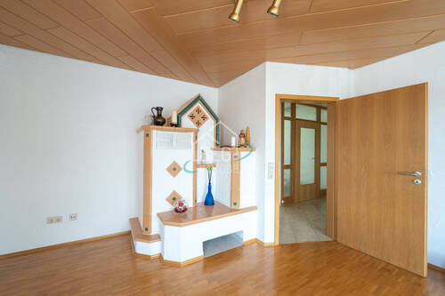 schöner Kachelofen - 