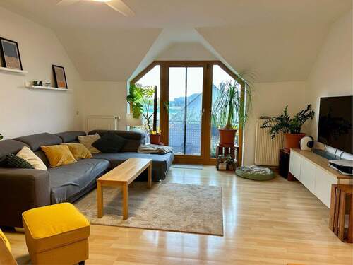 Wohnen 2 - Etagenwohnung mit 81,00 m&sup2; in Höchstadt zum Kaufen