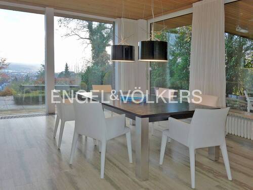 Herrschaftlicher Essplatz - 