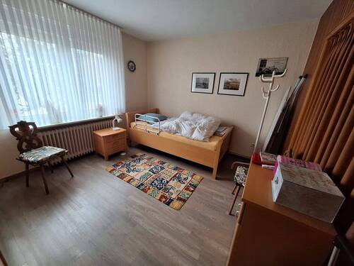 Schlafzimmer EG - 4 Zimmer Einfamilienhaus in Weener