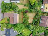 Angebotenes Grundstück Doppelhaushälfte - 6 Zimmer Doppelhaushälfte in Leonberg