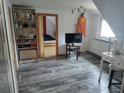 Wohn-/ Schlafzimmer OG - 