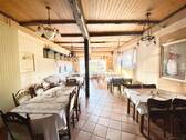 Innenbereich Café - 6 Zimmer Mehrfamilienhaus, Wohnhaus zum Kaufen in Wunstorf / Luthe